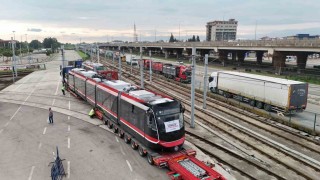 Samsuna alınan 12 tramvaydan ikincisi de şehre ulaştı