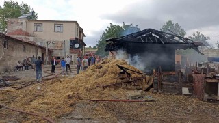 Samsunda ambarda yangın: 7 ton buğday küle döndü