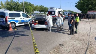 Şanlıurfada otomobile silahlı saldırı: 1 ölü, 1 yaralı