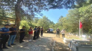 Şaphanede şehit İlyas Ercan Aslan kabri başında anıldı