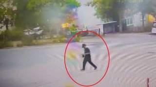 Şapkalı hırsız Örümcek Adam gibi tırmanıp evleri soydu