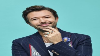 Şarkıcı Yalın sonbahar turnesine çıkıyor