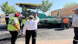 Şehit Komandolar Caddesindeki asfalt çalışması devam ediyor