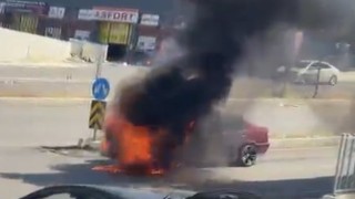 Seyir halindeki otomobilde yangın çıktı
