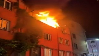 Sigara koltukta unutuldu, ev alevlere teslim oldu