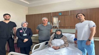 Siirtte total diz protezi revizyonu ameliyatı başarıyla gerçekleştirildi