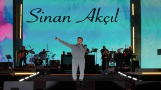Sinan Akçıldan Erzurumda unutulmaz konser