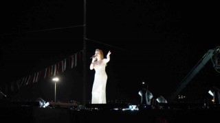 ‘Sivaslılar Gününde Ebru Yaşar rüzgarı