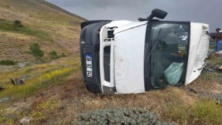 Sivasta trafik kazası: 5i çocuk 11 yaralı