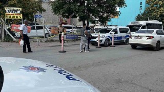 Sokak ortasında alacaklısını bıçaklayan şüpheli yakalandı