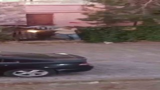 Sokak ortasında silahlı kavga: 3 yaralı
