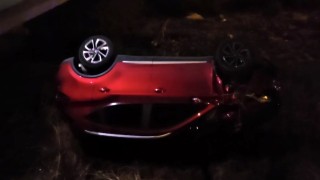 Takla atan otomobilden burnu bile kanamadan çıktı: Biraz süratliydim, kontrolden çıktım