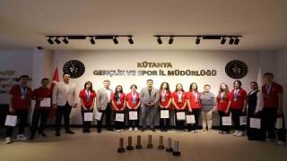 Tavşanlının başarılı sporcuları 7 kupa ve 19 Türkiye derecesi elde etti