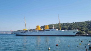TCG Savanora gemisi İstanbul Boğazından geçti