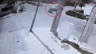 Tekirdağda hafif ticari araçla motosiklet çarpıştı: 1i çocuk 2 yaralı