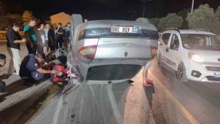Ters şeride giren araç takla attı