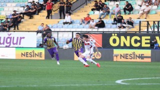 Trendyol Süper Lig: Eyüpspor: 0 - Gaziantep FK: 0 (İlk yarı)
