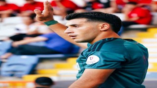 Trendyol Süper Lig: RAMS Başakşehir: 1 - Kocaelispor: 0 (İlk yarı)