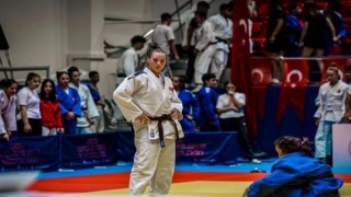 Tuana Kamburdan uluslararası bir başarı daha