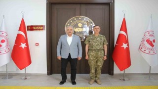 Tuğgeneral Karaoğlu, Sökede görevine başladı