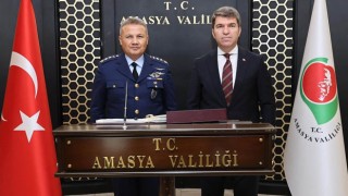 Türkiye’nin İlk Astronotu Gezeravcı 5. Ana Jet Üs Komutanlığı Görevine Başladı
