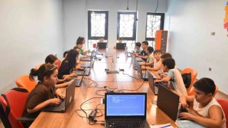 Türkiyenin yapay zeka vizyonuna Şahinbey Belediyesinden güçlü destek