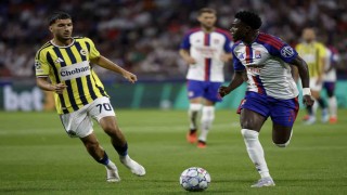 UEFA Şampiyonlar Ligi: Lyon: 0 - Fenerbahçe: 2 (İlk yarı)