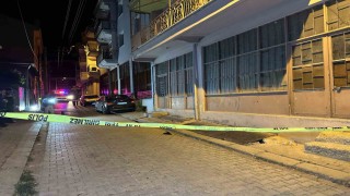 Uşakta 1 kişinin bıçakla ve tüfekle ağır yaralandığı olayda 2 şüpheli tutuklandı