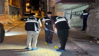Uşakta bıçaklı ve pompalı tüfekli kavga: 1 ağır yaralı