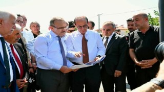 Vali Yavuz ile Büyükşehir Belediye Başkanı Er, Yeşilyurtun tarihi bölgelerindeki yatırımları inceledi