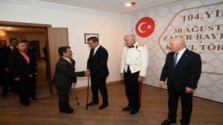 Valilikten kabul töreni