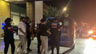 Vize dolandırıcılığı operasyonunda şüpheliler ve yakınları gazetecilere tepki gösterdi