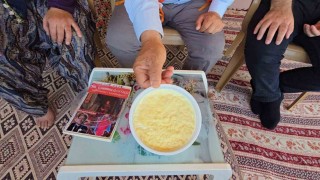 Yanık kokusu ve sert kıvamıyla Tavas yoğurdu damaklarda iz bırakıyor