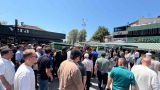 Yatağında ölü bulunan 21 yaşındaki genç son yolculuğuna uğurlandı