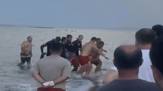 Yeğenini kurtarmak için denize giren şahıs hayatını kaybetti