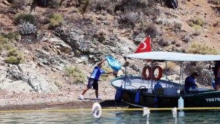 Yeşil ile mavinin buluştuğu koylardan 11 yılda 306 ton çöp toplandı