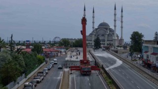 Yıkımı süren Reşadiye Viyadüğünde ilk beton blok sökülerek alındı