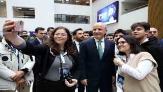 YÖK Başkanı Özvar: Devlet üniversitelerimizde yüzde 99,52ye ulaşan doluluk oranı, güvenin ve umudun çok açık bir göstergesidir