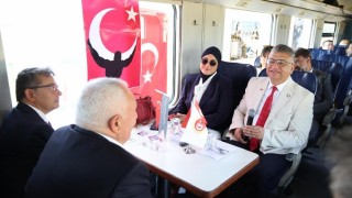Zafer Rotası Sempozyumu tren yolculuğuyla gerçekleştirildi