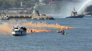 Zonguldak Limanında 30 Ağustos şöleni: Römorkörlerden görsel şov