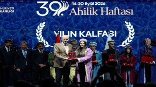 20 yaşında sanayide erkek egemenliğini kırdı, Türkiye'de yılın kalfası oldu