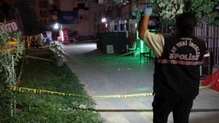 21 yaşındaki genç bıçaklı kavgada ağır yaralandı
