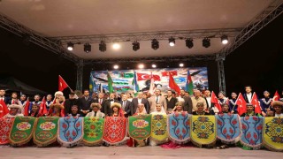 29. Uluslararası Hazar Şiir Akşamları: Gösteriler ayakta alkışlandı
