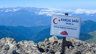 3 bin 428 rakımdaki Karçal Dağının zirvesi havadan görüntülendi