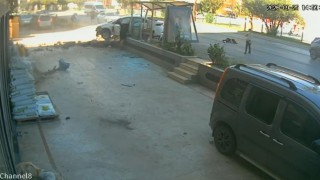 3 kişinin yaralandığı kazada parçalanan otomobilin direksiyonundan yürüyerek indi