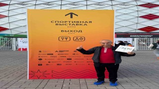 77 yaşındaki Demir Adam Ali Bıdı, Moskova Maratonu'nda Türkiye'yi temsil etti