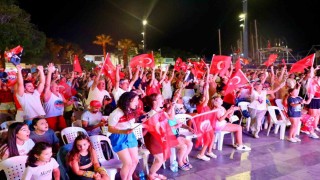 A Milli Kadın Voleybol Takımının şampiyonluğu Bodrumda coşkuyla kutlandı