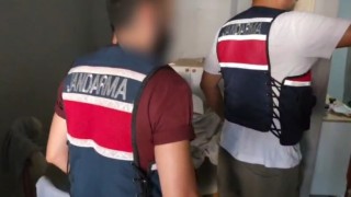 Adanada uyuşturucu ve silah operasyonu: 4 şüpheli tutuklandı