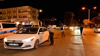 Adıyaman'da asayiş uygulamasında 22 sürücüye 206 bin lira ceza