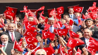 Afyonkarahisarda 142 bin 535 öğrenci ders başı yaptı